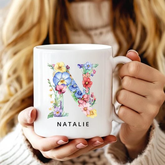 Aangepaste bloemige alfabet mok cadeau voor bruids