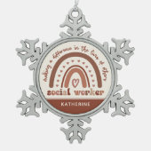 Aangepaste Boho Rainbow Social Worker-waardering Tin Sneeuwvlok Ornament (Voorkant)