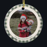 Aangepaste bos groen geruite rustieke foto kerst keramisch ornament<br><div class="desc">Aangepaste Bos Groen Plaid Rustieke Foto Kerst 2023 Keramisch Ornament</div>