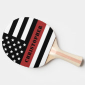Aangepaste brandweerman met rode lijn vlag tafeltennisbatje (Zijkant)