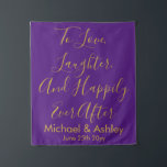 Aangepaste bruiloft achtergrond Paarse gouden prop Wandkleed<br><div class="desc">Aangepaste bruiloft receptie fotocabine,  gepersonaliseerde ceremonie achterzijde drop prop,  aangepaste paar naam banner bewegwijzering,  om te houden van lachen en gelukkig,  altijd na verlovingsfeest achtergrond,  gepersonaliseerde hoofd tafel budget decor,  elegante kalligrafie vrijgezellenfeest voor hen,  moderne decoratie eenvoudige wandtapijt,  minimalistische girly script welkomstbord,  rustieke minimal photobooth paarse gouden</div>