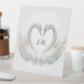 Aangepaste bruiloft Monogram Zwaan Reclamebord Met Voetstuk (Insitu)