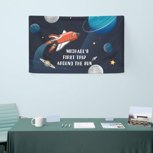 Aangepaste buitenruimte eerste verjaardag in melkw spandoek (Beurs)