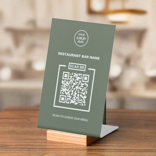 Aangepaste Business Logo QR Code Clean Sage Green Reclamebord Met Voetstuk