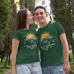 Aangepaste campagne voor Vacking in aangepaste ree T-shirt<br><div class="desc">Goede stemming? Voeg gewoon het kampvuur toe, de mores, en de rest van de familie met een bijpassende kleding. Met het ontwerp van een camping-thema kunt u het volgende familieavontuur aanpassen met een plaatshouder voor de site en het jaar. Ideaal voor familiefoto's terwijl u het oerwoud of het kampeerterrein verkennt...</div>