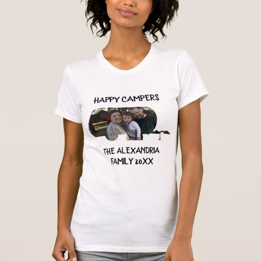 Aangepaste caravan familiefotogelukkige campers t-shirt (Voorkant)