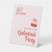Aangepaste Cherry Galentine's Day Party Welkomstbo Reclamebord Met Voetstuk (Voorkant)