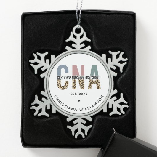 Aangepaste CNA Certified Nursing Assistant-cadeaus Tin Sneeuwvlok Ornament (Kistje)