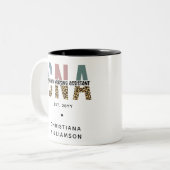 Aangepaste CNA Certified Nursing Assistant-cadeaus Tweekleurige Koffiemok (Voorkant links)