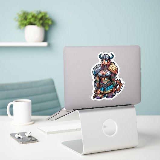 Aangepaste-Cut Vinyl Sticker: Warrior Woman Sticker (Laptop op bureau)