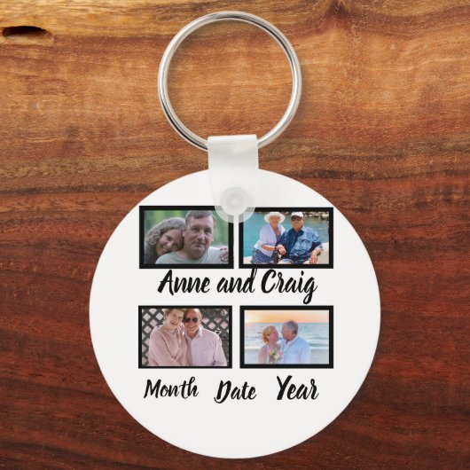 Aangepaste datum Jubileum 4 Fotocollage Sleutelhanger (Voorkant)