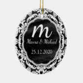 Aangepaste datum van het Monogram van het Chalkboa Keramisch Ornament (Rechts)