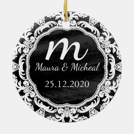 Aangepaste datum van het Monogram van het Chalkboa Keramisch Ornament (Achterkant)