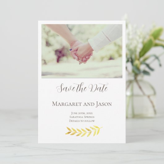 Aangepaste Delicate Gouden Bladeren Save The Date  (Staand voorkant)