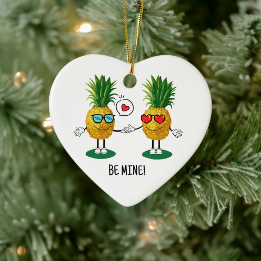 Aangepaste denanappel Emoji Love Couple Keramisch Ornament (Boom)