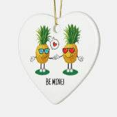 Aangepaste denanappel Emoji Love Couple Keramisch Ornament (Links)