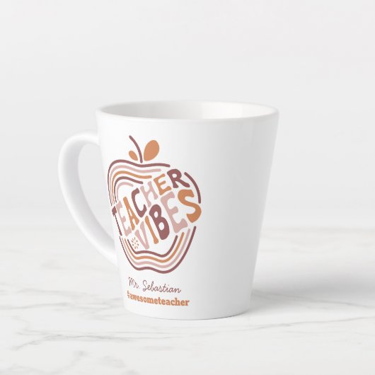 Aangepaste docent Vibes Boho Apple-waardering Latte Mok (Linkerhoek)