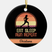 Aangepaste Eat Sleep Run Herhaling Retro Athlete Keramisch Ornament (Voorkant)