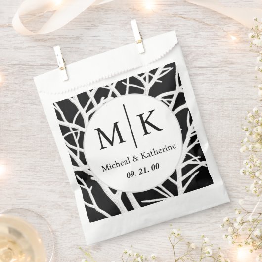 Aangepaste Eenvoudige Zwarte En Witte Monogram Tak Bedankzakje (Geknipt)