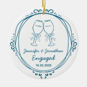 Aangepaste eerste kerstverloofde foto keramisch ornament (Voorkant)