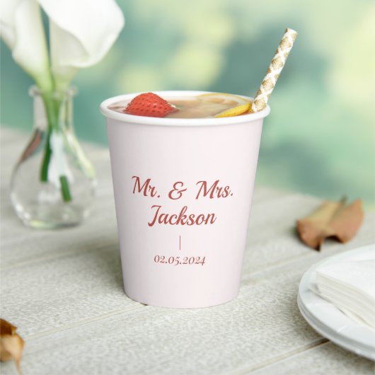 Aangepaste Elegant Mr & Mrs Paar Naam Monogram Papieren Bekers (Insitu)