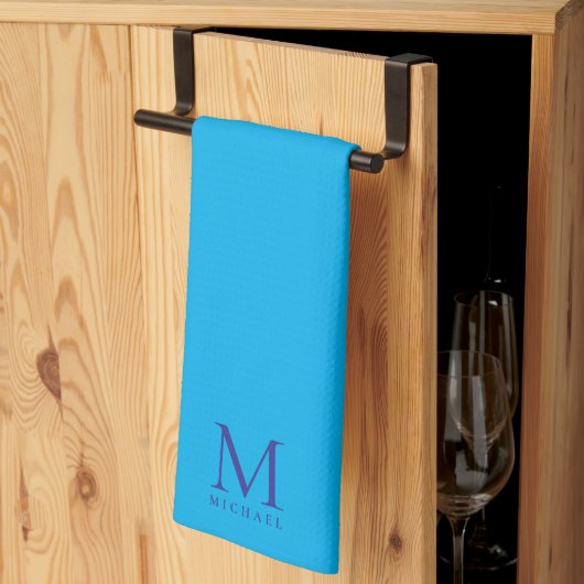 Aangepaste Elegante Azure Blauwe Monogram Eenvoudi Theedoek (Derde Gevouwen)