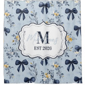 Aangepaste Elegante Blauwe Strik Bloemige Monogram Douchegordijn (Voorkant)