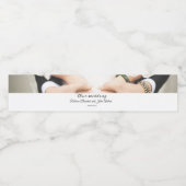 Aangepaste Elegante Script Foto Kalligrafie Bruilo Waterfles Etiket (Enkel label)