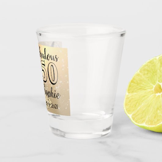Aangepaste Fabulous 50 verjaardag Shot Glas (Rechts)
