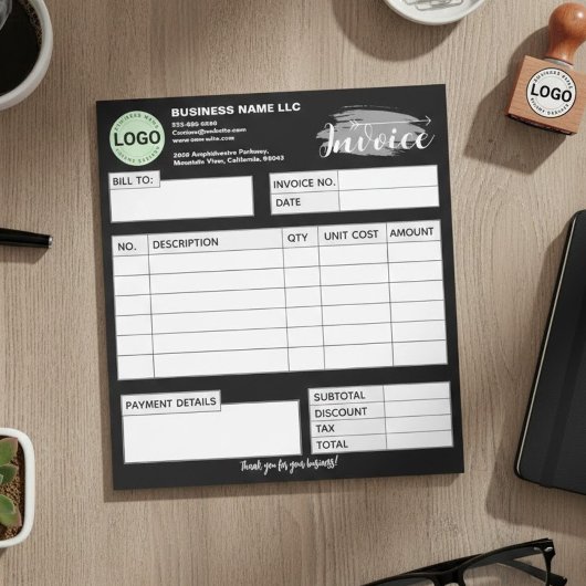 Aangepaste factuurformulier met logo zwart klein b notitieblok