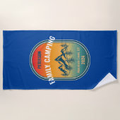 Aangepaste Familie Camping  Sunset Adventure Strandlaken (Voorkant)