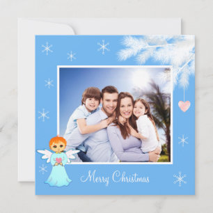 Aangepaste familie en engel op lichtblauwe kerstka