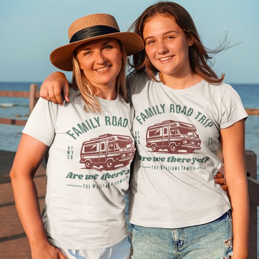 Aangepaste familie road trip matching Tri-Blend shirt
