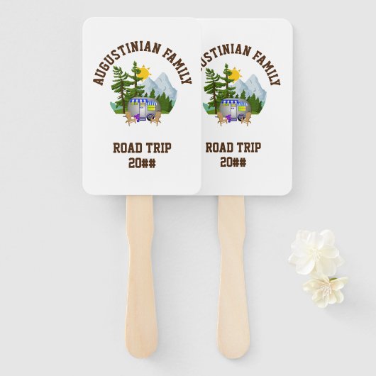 Aangepaste familie Road Trip Van Life Handwaaier (Voorkant en achterkant)