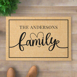 Aangepaste familienaam L Black Script Heart Rustic Deurmat
