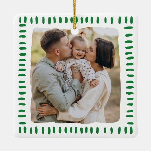 Aangepaste Familienaam Modern Roze & Groene Kerstm Keramisch Ornament (Achterkant)