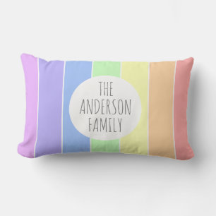 Aangepaste familienaam Pastel regenboogstrepen kle Kussen