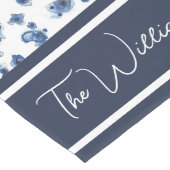 Aangepaste familienaam Waterverf Blauw Bloemenpatr Lange Tafelloper (Hoek)