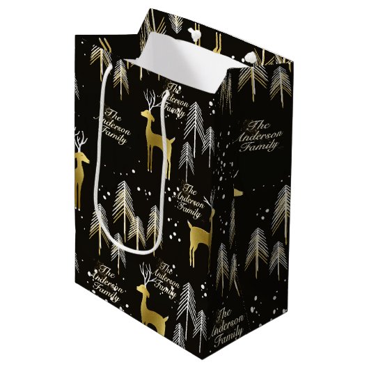 Aangepaste familienaam Zwart Goud Rendier Kerstmis Medium Cadeauzakje (Voorkant Gekanteld)