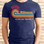 Aangepaste familiereünie  bijpassend monogram t-shirt<br><div class="desc">Maak je familie reünie extra speciaal met het Custom Family Reunion Matching Monogram T-Shirt. Onze T-shirts zijn voorzien van een leuk zonsondergang retro ontwerp gepersonaliseerd met uw familienaam. Of u nu een picknick, een roadtrip of een cruise plant, deze hippe en bijzondere shirten brengen uw gezin in stijl bij elkaar....</div>