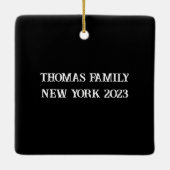 Aangepaste familievakantie New York Kerstboom Keramisch Ornament (Achterkant)