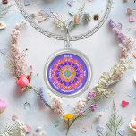 Aangepaste februari Geboortemaand Bloem Mandala Ar Zilver Vergulden Ketting<br><div class="desc">Omarm het mooie van je geboortemaand in februari met dit aangepaste geboortemaand-ketting. Met de prachtige en levendige sleutelbloem en violet, is het een prachtig stuk dat je unieke persoonlijkheid viert. Als baby van februari heb je een speciale mix van kwaliteiten van artistiek, fantasierijk en medelevend zijn. Ik heb de prachtige...</div>