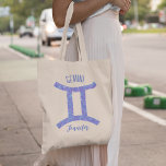 Aangepaste feestdag voor  bralogische gebaren tote bag<br><div class="desc">Deze  paarse en lavender Gemini canvas tas kenmerkt je astrologische teken van de Zodiac in een mooie glans zoals de constellaties. Pas dit schattige astrologische symboolgift met jouw naam in krullend manuscript voor iemand met een late verjaardag van Mei of vroege van Juni aan.</div>
