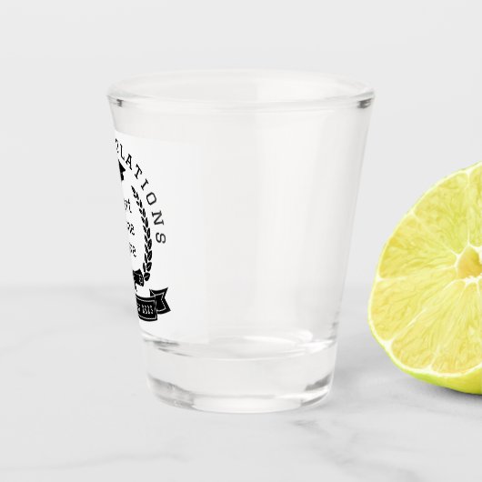 Aangepaste felicitaties Klasse van 2023 zwarte bri Shot Glas (Rechts)