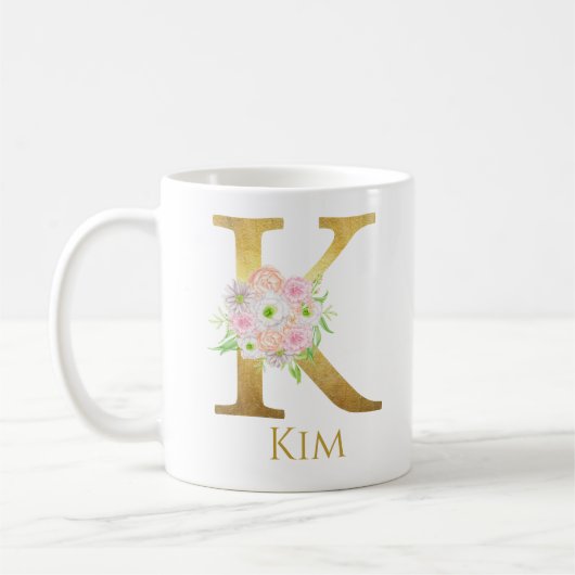 Aangepaste Floral Gold Monogram Letter K Aangepast Koffiemok (Links)