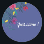 Aangepaste florale elegant blauwe, eenvoudige naam ronde sticker<br><div class="desc">Custom name blue floral and elegant simpele naam sticker with coconto and flowers for women,  girls,  brides,  mothers Minimalist floral design for packaging,  gift,  name tag ,  firstname tag. Personalize with name firstname message this blue floral sticker. Gift idea for teachers,  women or small business sticker for packaging.</div>