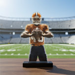 Aangepaste Football Player foto uitsnijdbeeldje Staand Fotobeeldje<br><div class="desc">Leg de opwinding van het spel vast en vier je football met een aangepaste Football Player Acrylic Photo Cut Out! Stel je de sensatie voor van het zien van je favoriete speler vereeuwigd in een opvallende acryl uitsnede die elk detail van hun uitrusting en intensiteit vastlegt. Aan de slag gaan...</div>