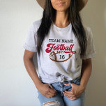 Aangepaste Football Speler Naam en Nummer Rood T-shirt<br><div class="desc">Aangepast T-shirt voor en achter Football - getoond in Athletic Grey Design is voorzien van script "Football" formulering met tekst die kan worden aangepast voor de teamnaam,  achternaam van de speler en trui nummer. Rode,  lederbruine en houtskoolgrijze kleuren kunnen worden aangepast.</div>