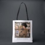 Aangepaste foto 2 zijdig tote bag<br><div class="desc">Een lieve foto van een jong meisje dat haar geliefde hond omarmt. Vervang deze plaatsaanduidingsfoto door uw eigen foto over een willekeurig onderwerp. Perfect voor huisdieren,  familiefoto's,  pasgetrouwden,  BFF'S en meer!</div>
