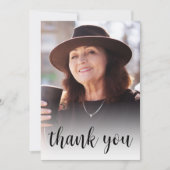 Aangepaste foto 60ste verjaardagsfeest zwart scrip bedankkaart (Voorkant)